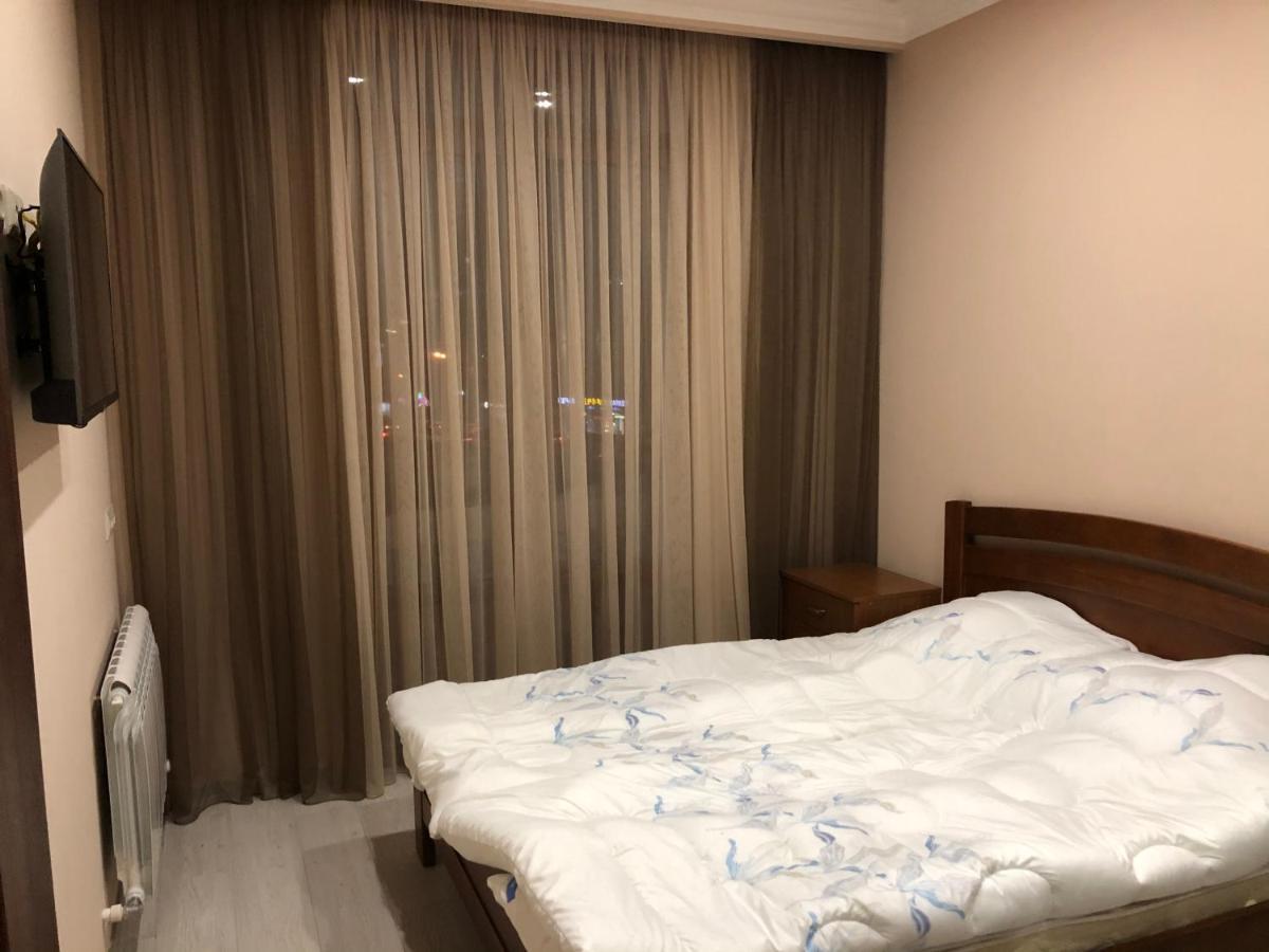 Квартира Около Станции Метро С Балконами Yerevan Ngoại thất bức ảnh