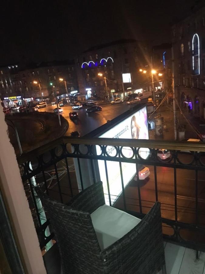 Квартира Около Станции Метро С Балконами Yerevan Ngoại thất bức ảnh